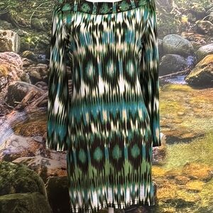 Elegant Green Patterned Dress